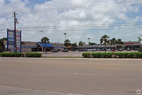 AutoZone Auto Parts, 2149 Airline Rd, Corpus Christi, TX 78414,。